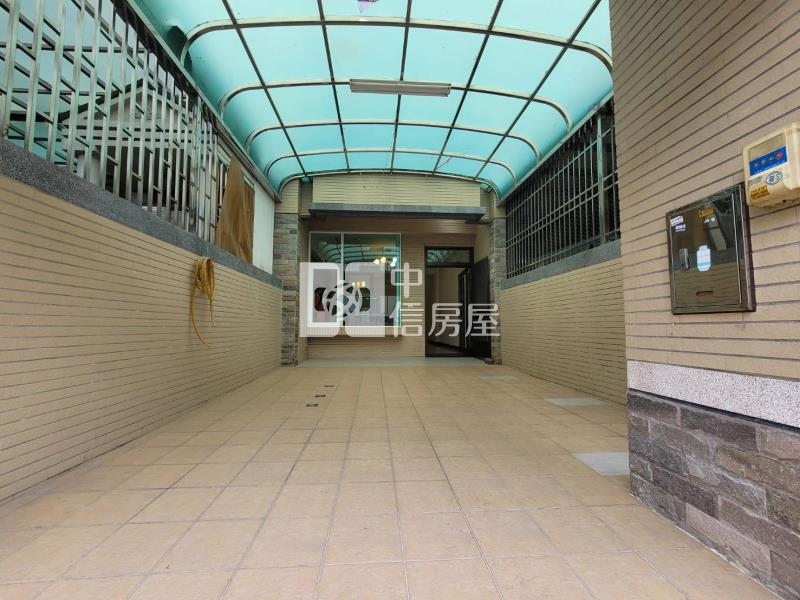 好市多優質車庫透天房屋室內格局與周邊環境