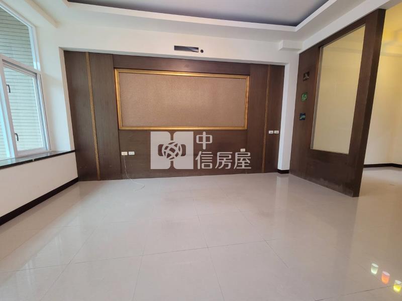 好市多優質車庫透天房屋室內格局與周邊環境