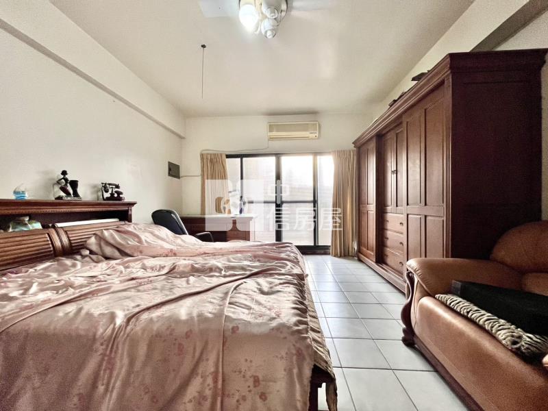 水湳經貿邊間雙車別墅房屋室內格局與周邊環境