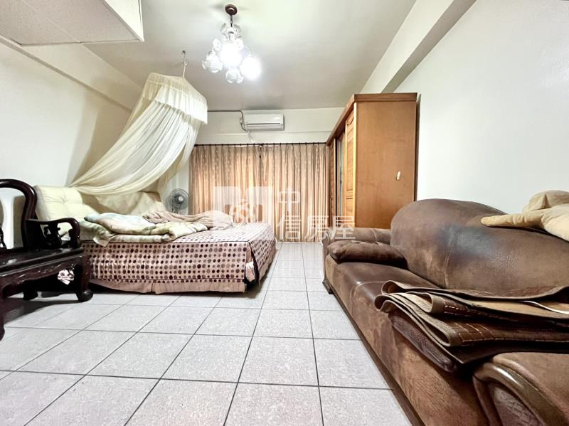 水湳經貿邊間雙車別墅房屋室內格局與周邊環境