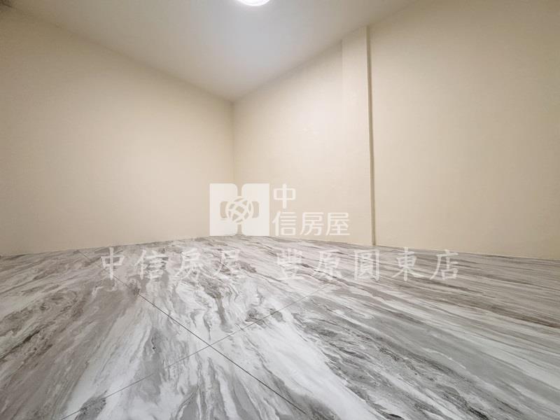 源豐路全新整理透天房屋室內格局與周邊環境