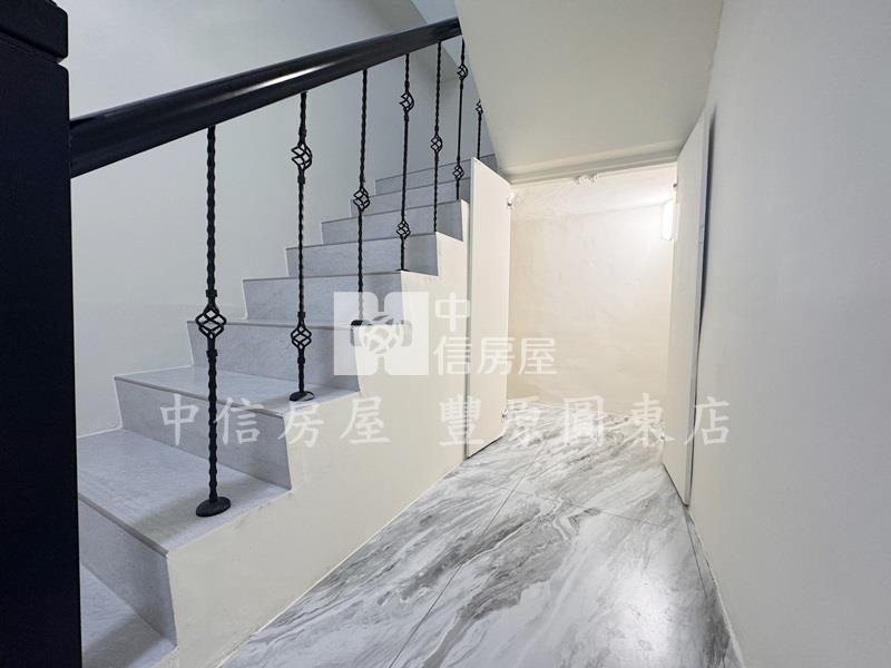 源豐路全新整理透天房屋室內格局與周邊環境