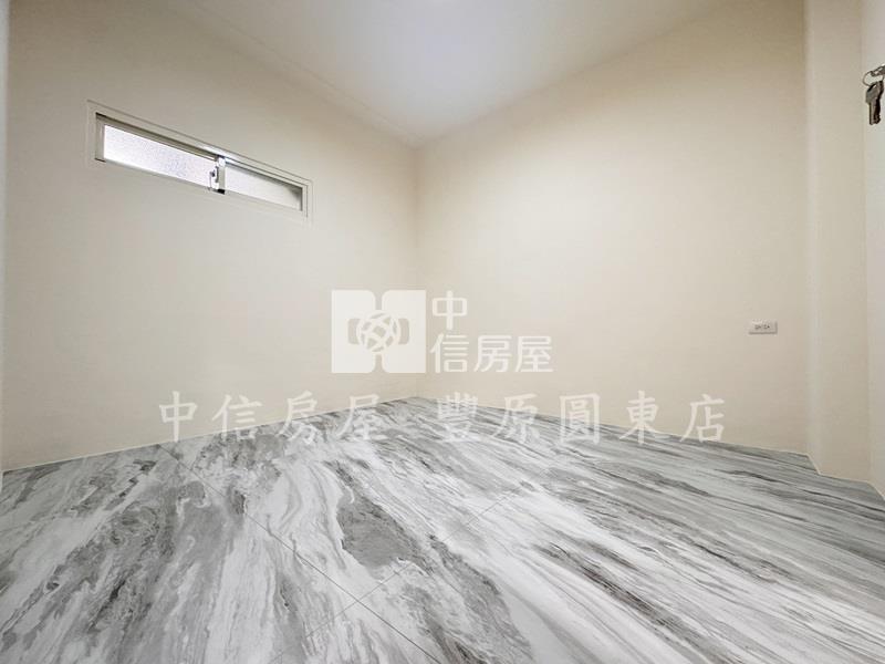 源豐路全新整理透天房屋室內格局與周邊環境