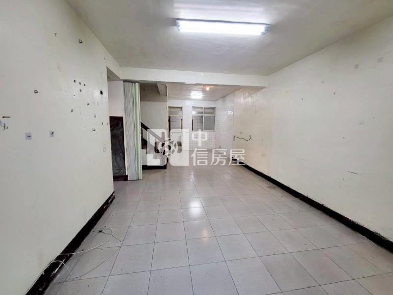 楊梅低總價大地坪.面寬大別墅(可停雙車)房屋室內格局與周邊環境