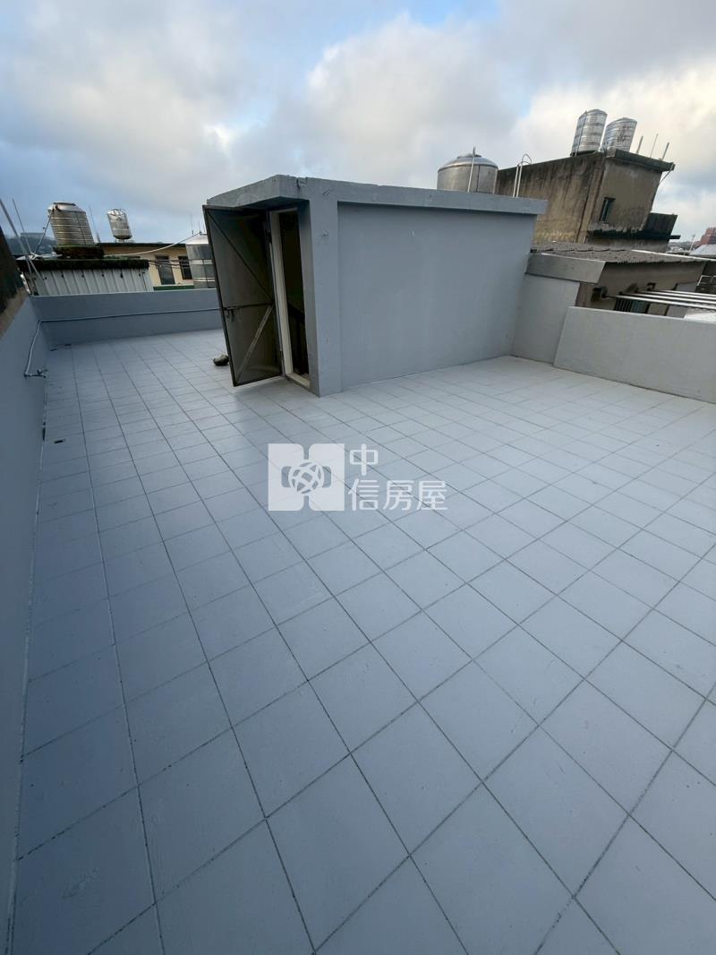 楊梅秀才路整新透天房屋室內格局與周邊環境