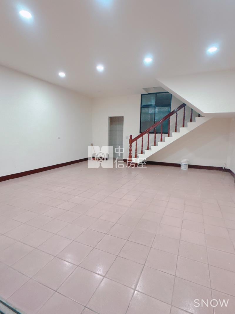 楊梅秀才路整新透天房屋室內格局與周邊環境