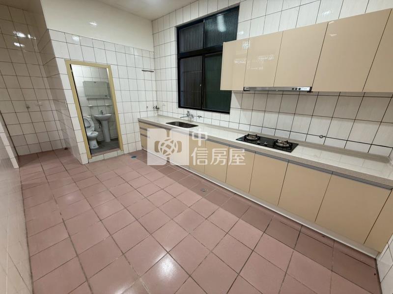 楊梅秀才路整新透天房屋室內格局與周邊環境