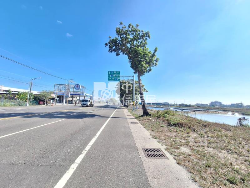 高雄近情人碼頭農地房屋室內格局與周邊環境