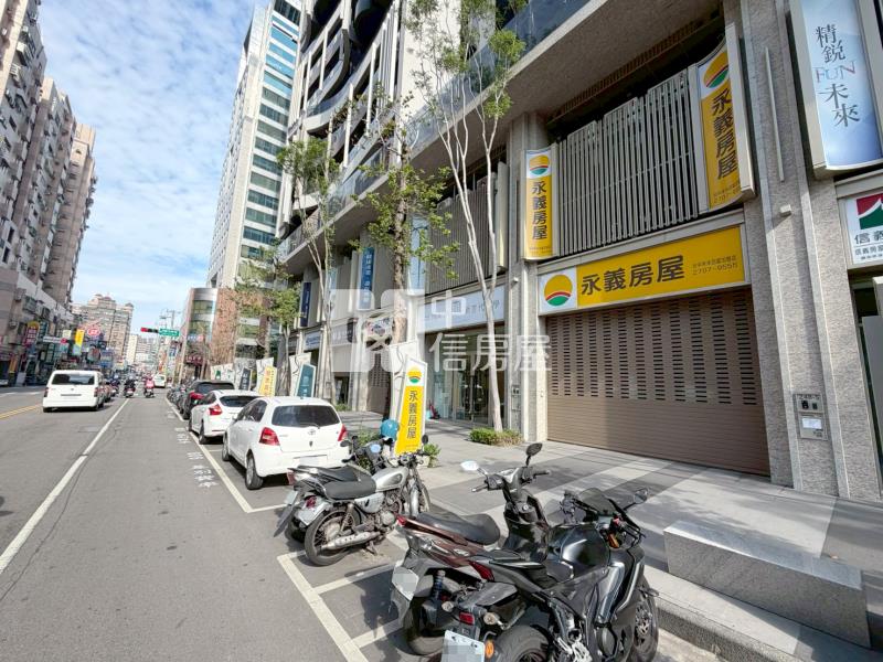 逢甲黃金店面房屋室內格局與周邊環境