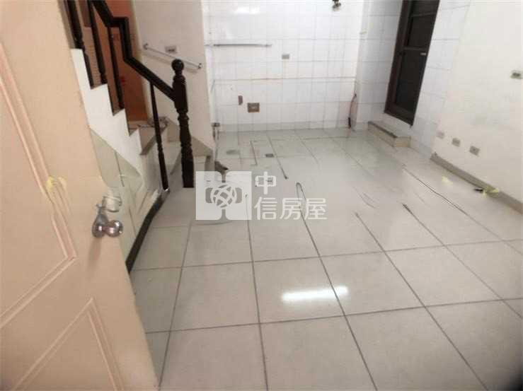 平興國小邊間美透店房屋室內格局與周邊環境