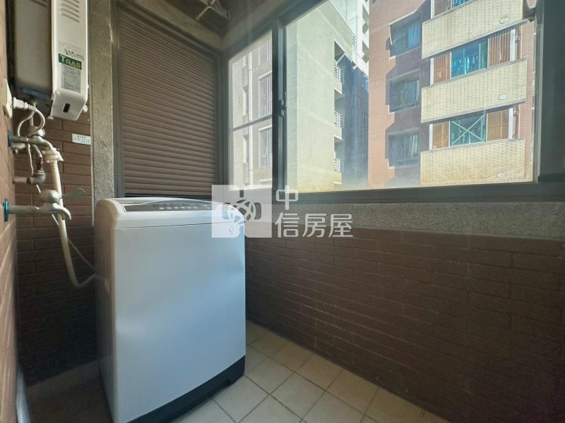 新貴特區明亮美2房房屋室內格局與周邊環境