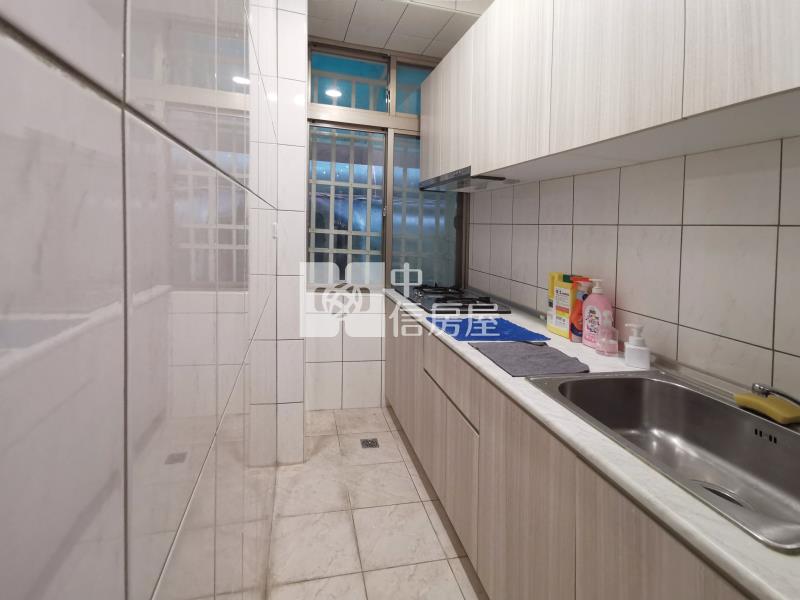 松花江2房2衛美屋房屋室內格局與周邊環境