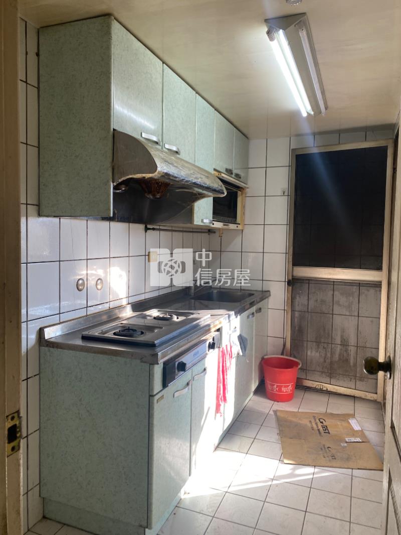 楊梅交流道瑞梅國小大三房-近愛買、麥當勞房屋室內格局與周邊環境