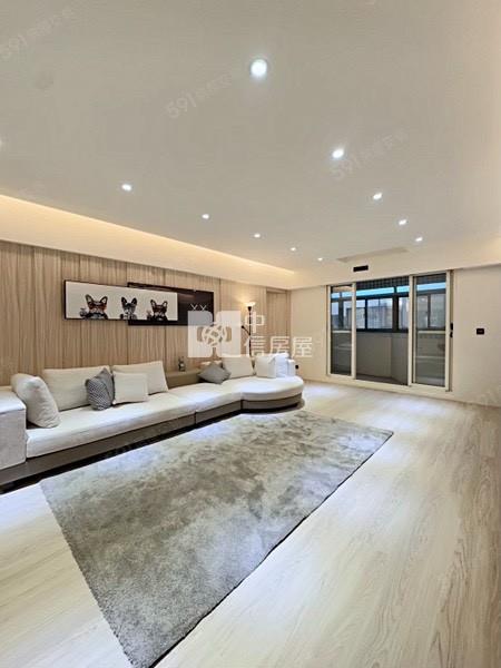 中原大4房車房屋室內格局與周邊環境