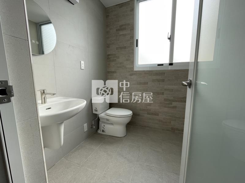 20米路全新店面房屋室內格局與周邊環境