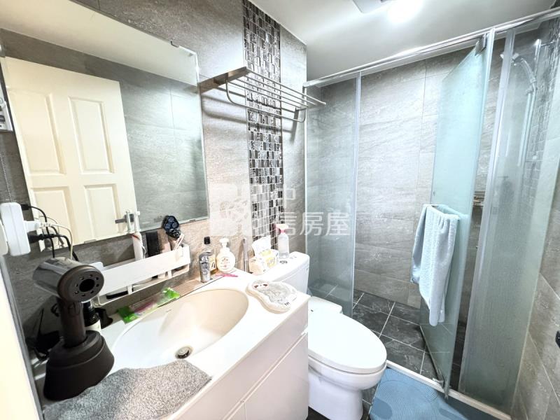 新竹北區悅佳川青三房車位房屋室內格局與周邊環境