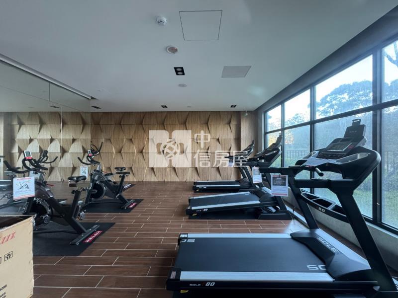 新竹北區悅佳川青三房車位房屋室內格局與周邊環境