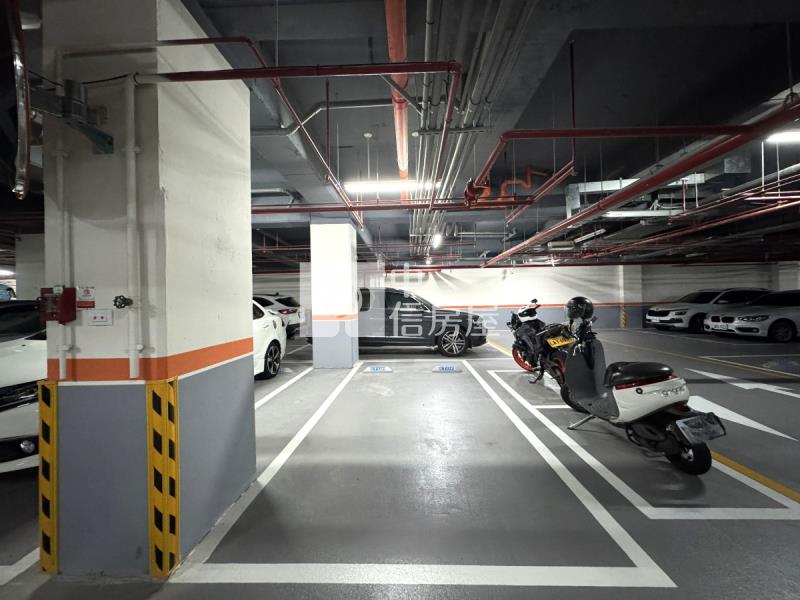 新竹北區悅佳川青三房車位房屋室內格局與周邊環境