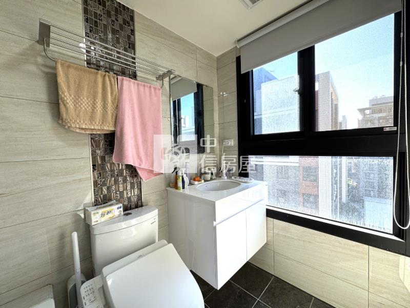 新竹北區悅佳川青三房車位房屋室內格局與周邊環境