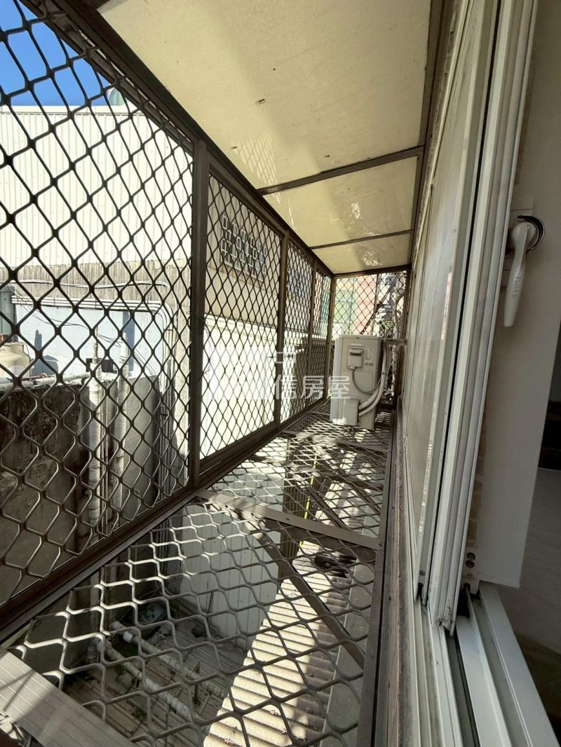 近台灣大道收租套房高投報5%房屋室內格局與周邊環境