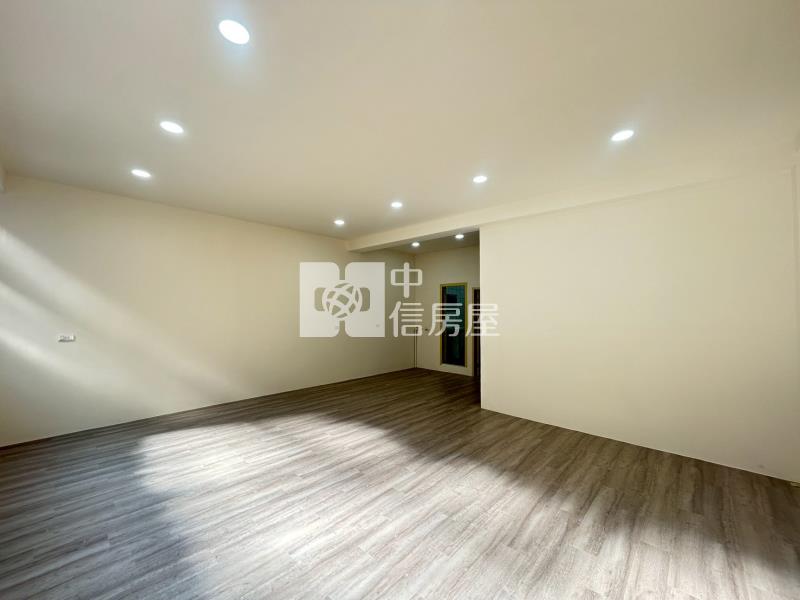 楊梅五房整新雙車位透天房屋室內格局與周邊環境