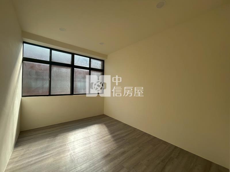 楊梅五房整新雙車位透天房屋室內格局與周邊環境