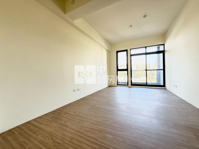 14期松強國小臨路全新雙車電墅房屋室內格局與周邊環境