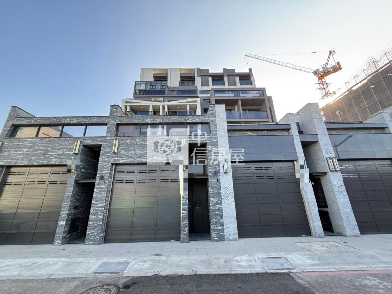 14期松強國小臨路全新雙車電墅房屋室內格局與周邊環境