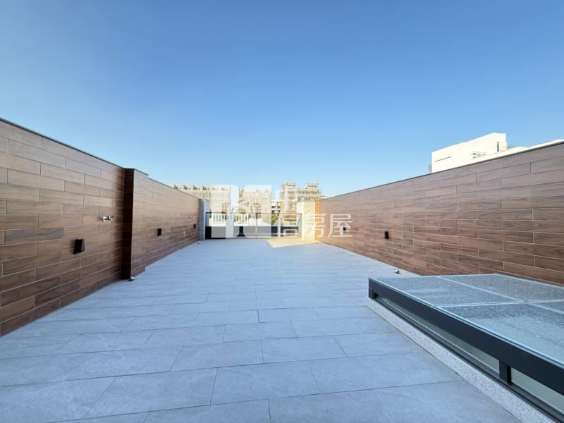 14期松強國小臨路全新雙車電墅房屋室內格局與周邊環境