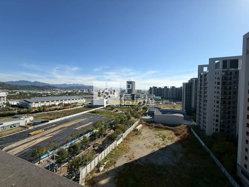 登陽春賞高樓層兩房兩衛平車房屋室內格局與周邊環境