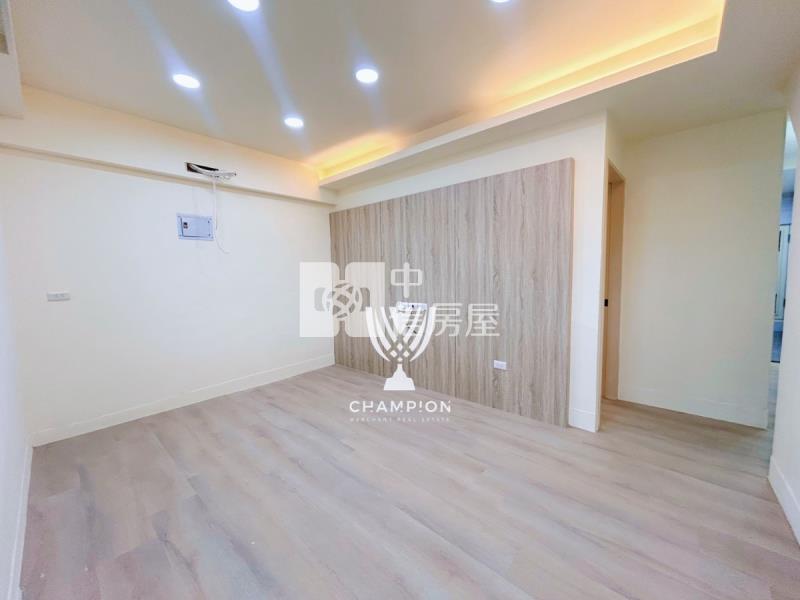 【冠軍】綠意清幽前庭一樓2房屋室內格局與周邊環境