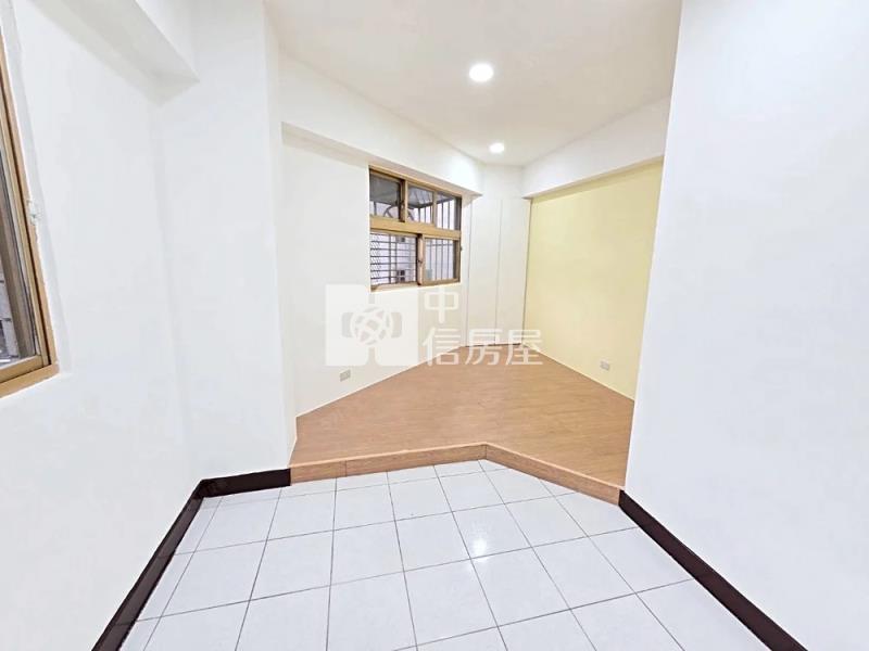 33F2桃園慈華街華廈房屋室內格局與周邊環境