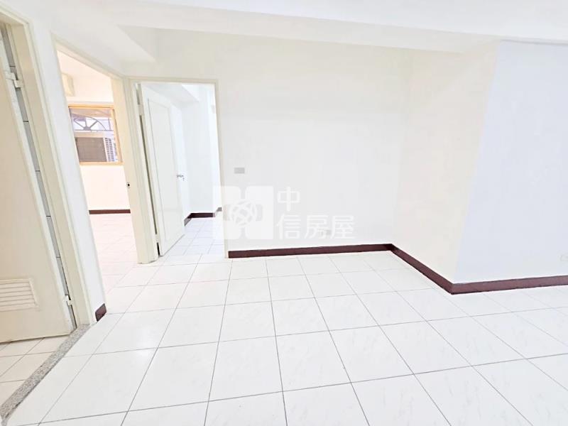 33F2桃園慈華街華廈房屋室內格局與周邊環境