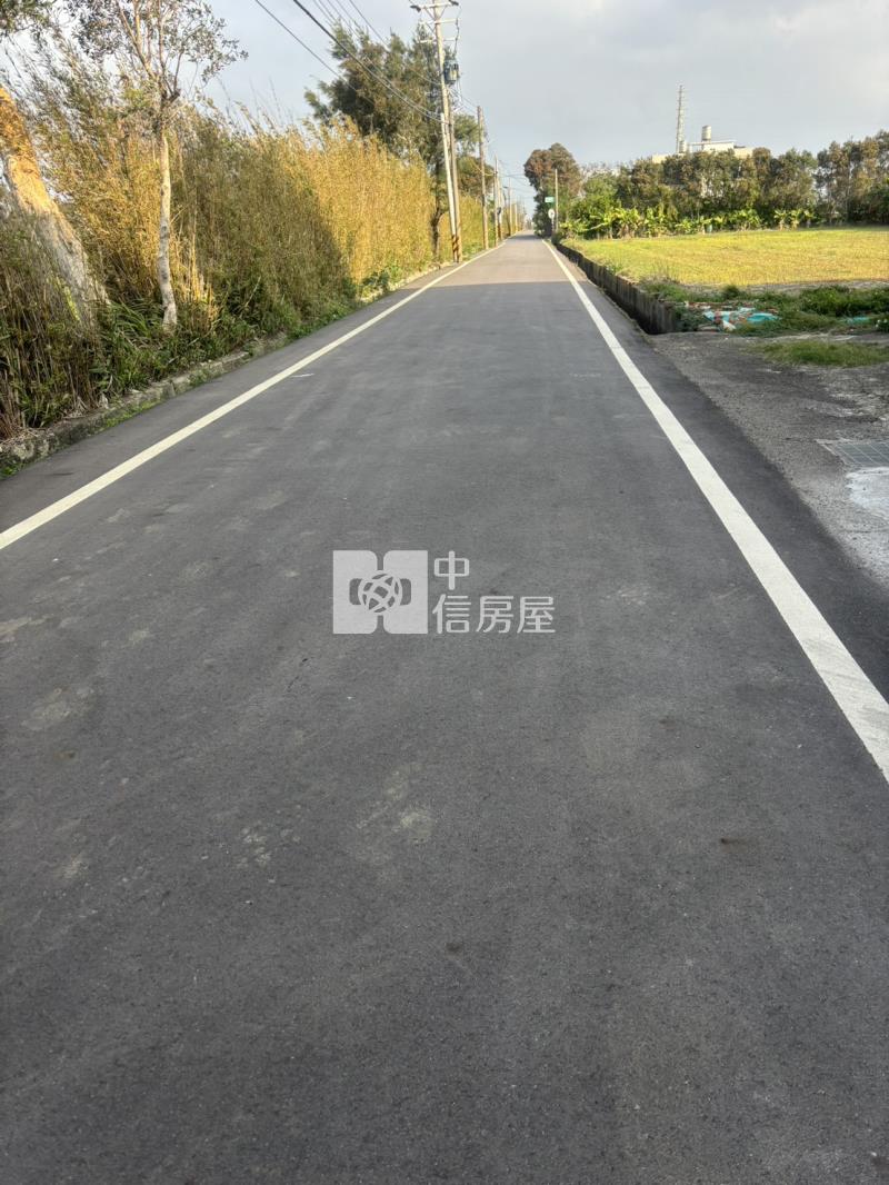 新屋中山路旁雙面路漂亮農地房屋室內格局與周邊環境
