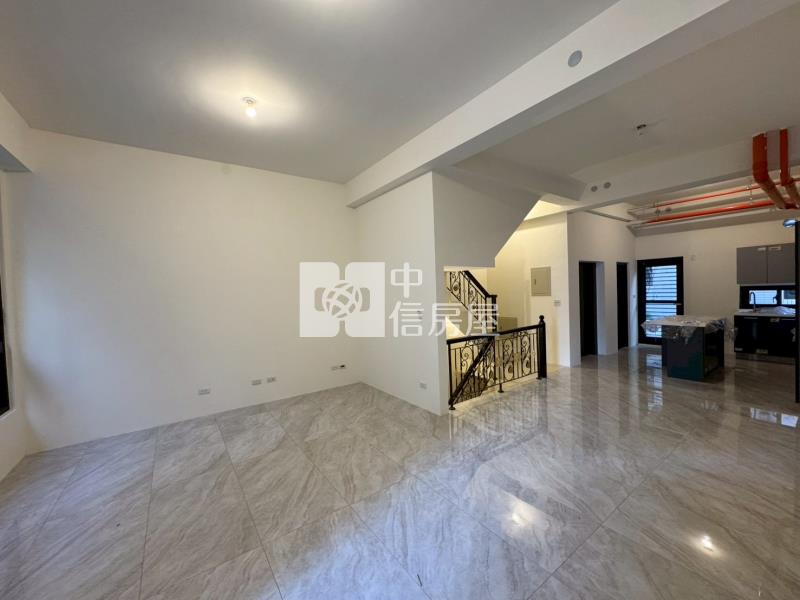 單元二益豐莊園全新電梯別墅房屋室內格局與周邊環境