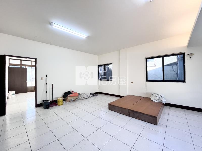 松竹捷運七米大面寬雙車透天房屋室內格局與周邊環境