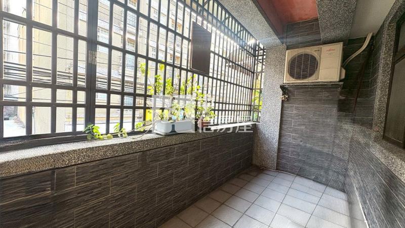 中壢家樂福/體育園區透天店住(中信卓越團隊)房屋室內格局與周邊環境