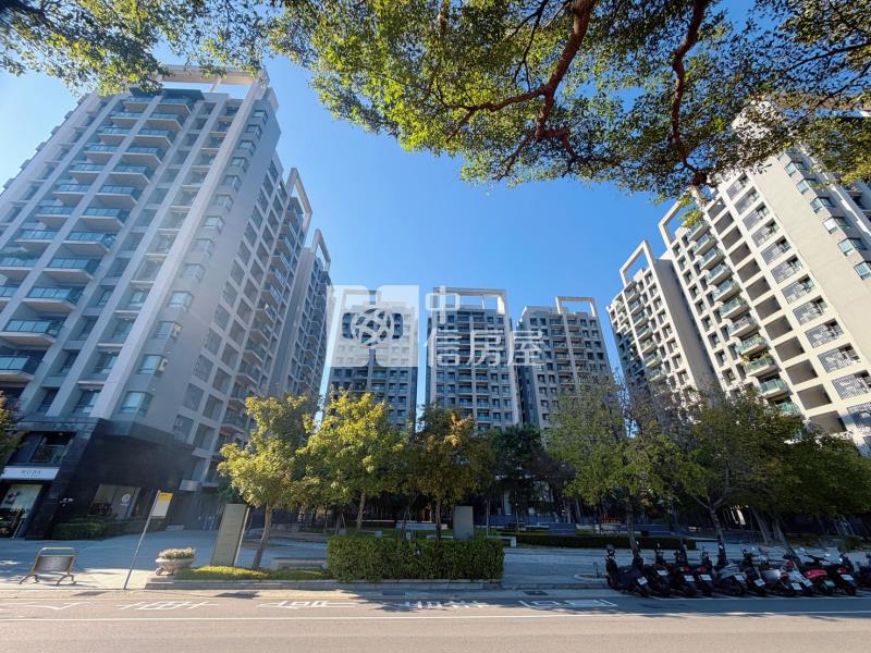 大河戀挑高美樓店房屋室內格局與周邊環境