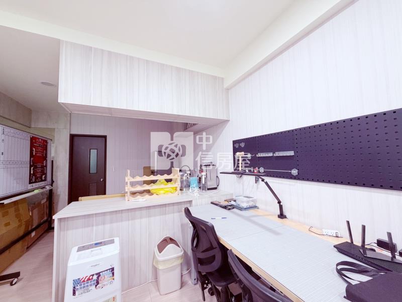 大河戀挑高美樓店房屋室內格局與周邊環境