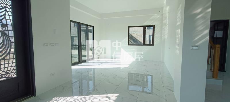 礁溪武暖全新電梯農舍房屋室內格局與周邊環境