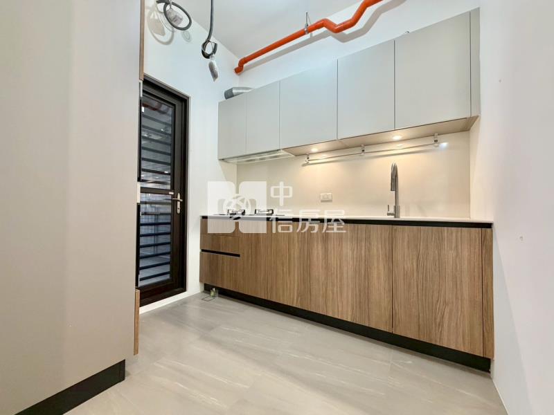 精銳嚮未來全新三房B1平車房屋室內格局與周邊環境