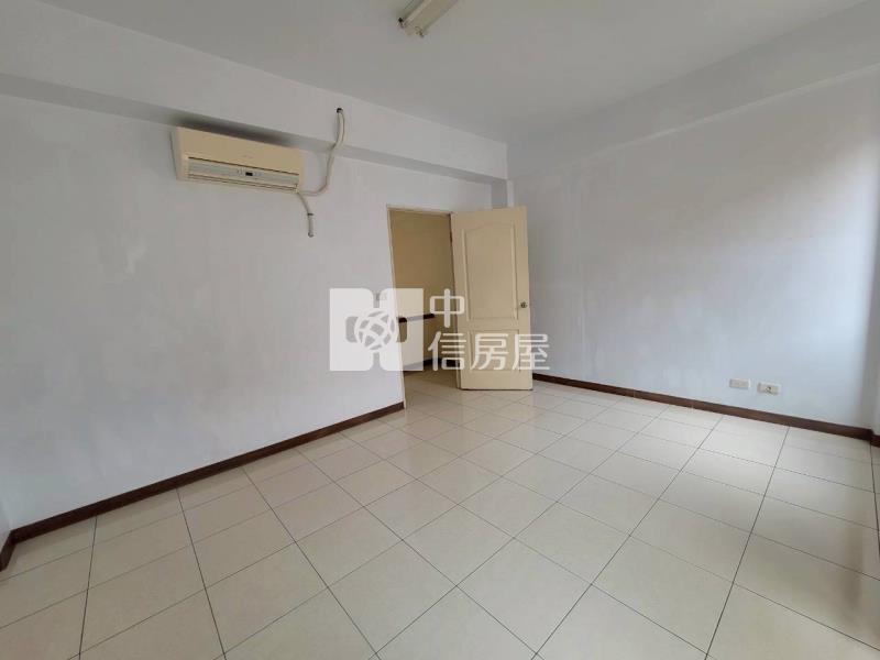 楊梅車站鵬程萬里四房車透天房屋室內格局與周邊環境