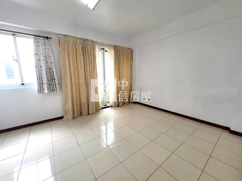 楊梅車站鵬程萬里四房車透天房屋室內格局與周邊環境