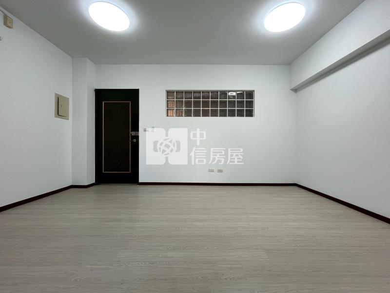 中山醫| 園道優閣兩房休旅車位房屋室內格局與周邊環境