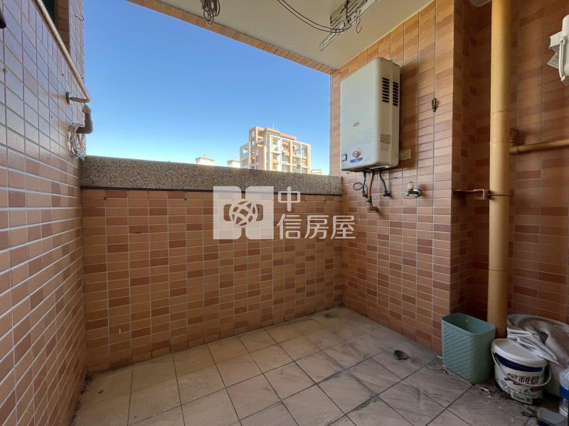 中山醫| 園道優閣兩房休旅車位房屋室內格局與周邊環境