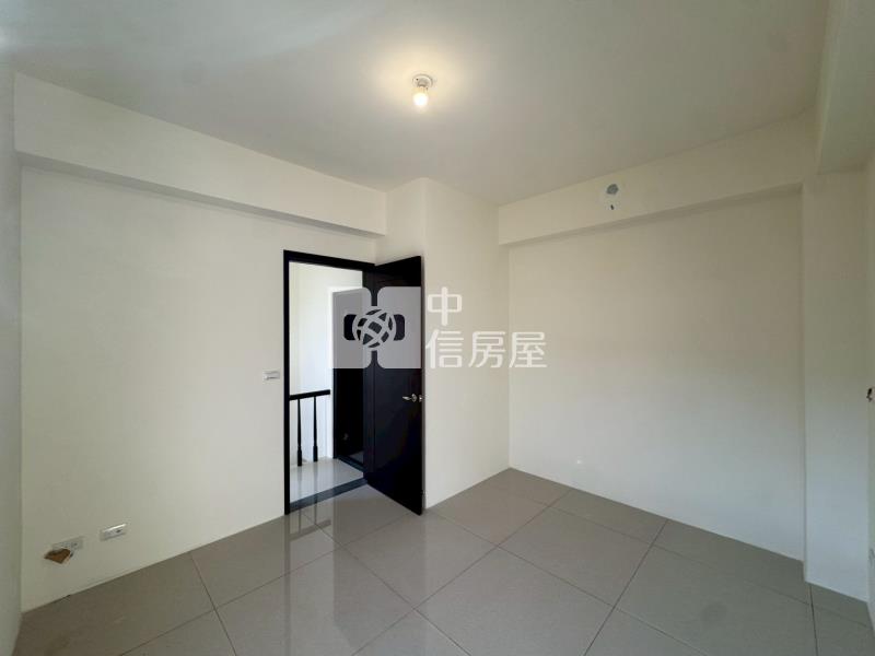 單元二益豐莊園全新朝南雙車電梯別墅房屋室內格局與周邊環境