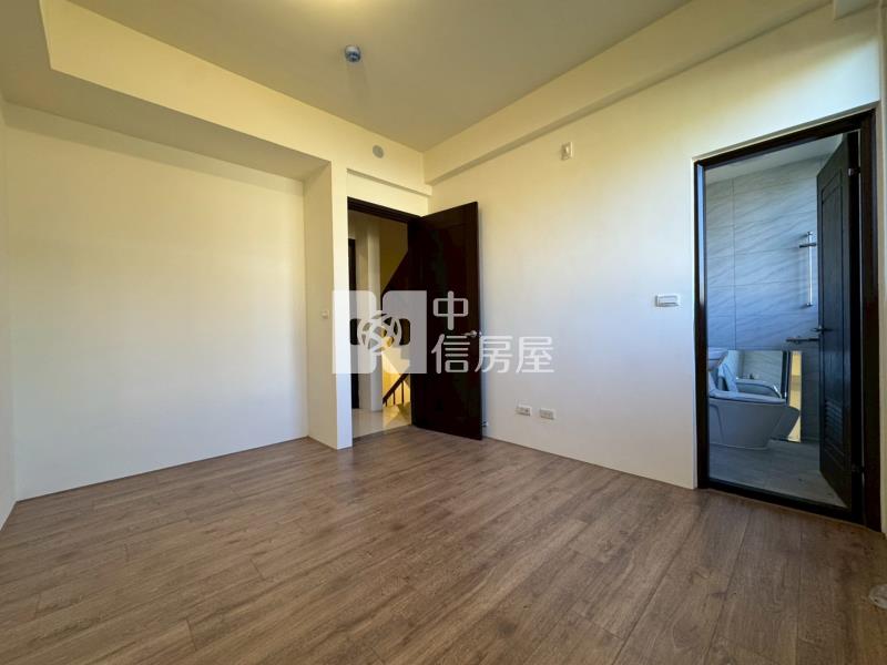 單元二益豐莊園全新朝南雙車電梯別墅房屋室內格局與周邊環境