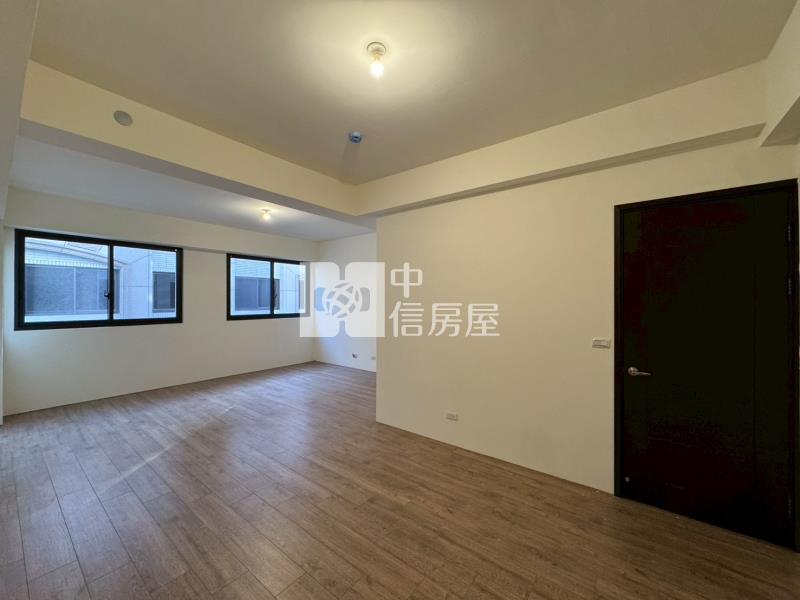 單元二益豐莊園全新朝南雙車電梯別墅房屋室內格局與周邊環境