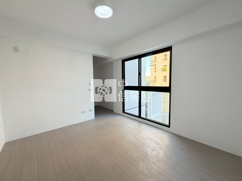 仁美國小全新臨路電墅房屋室內格局與周邊環境