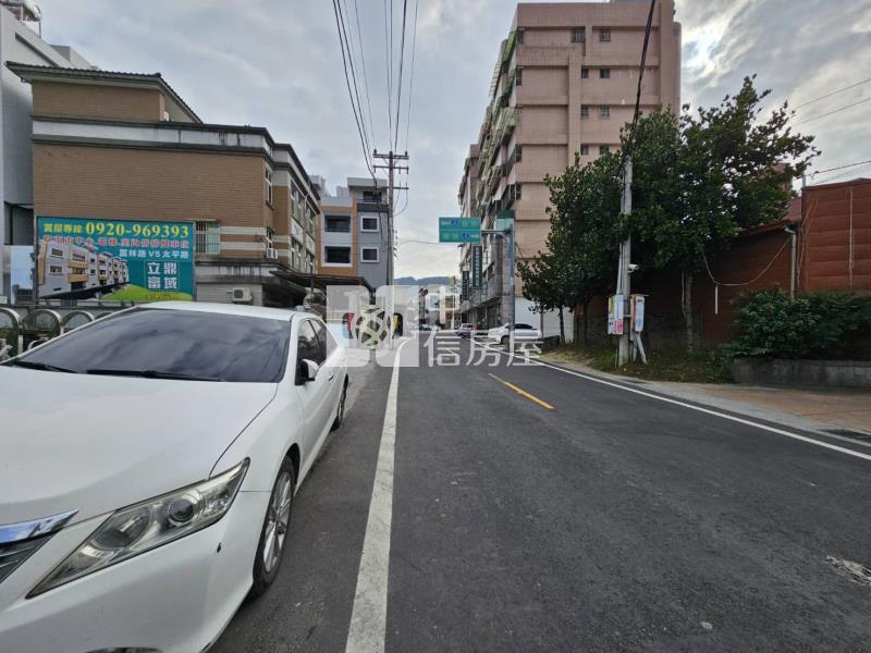 草屯大地坪精品汽車旅館房屋室內格局與周邊環境